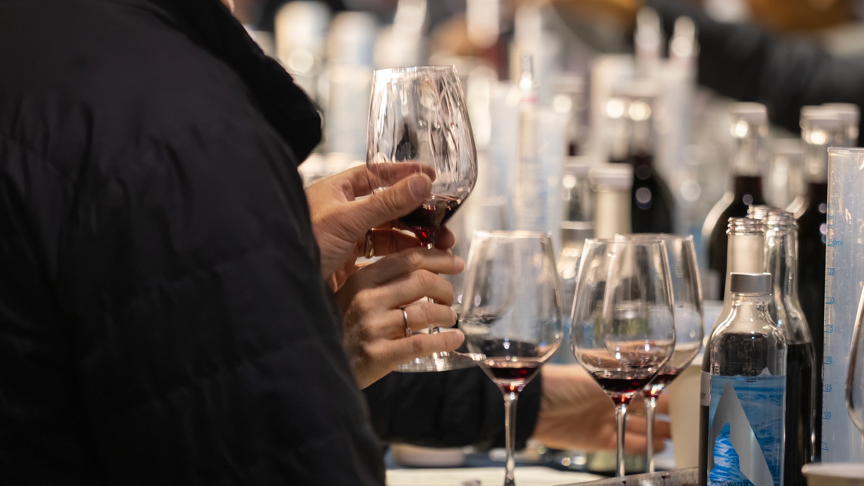 Catagory 2025 Summit Circle Blending Experience: Reserve Claret. 2025-RC23-Blending---Hands